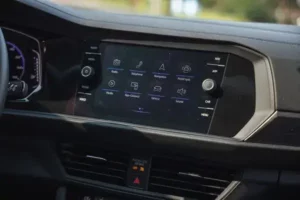 شاشة فولكس فاجن جيتا 2022