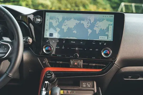 2022 Lexus NX screen