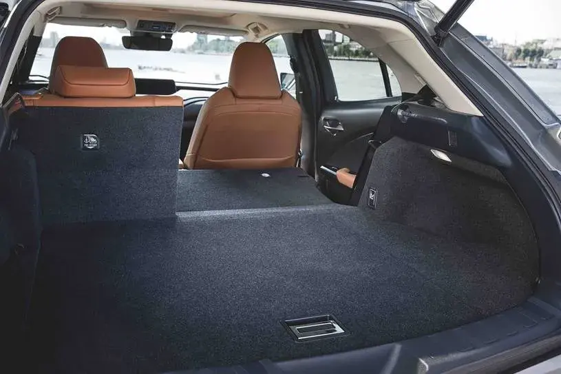 2022 Lexus UX Hybrid trunk