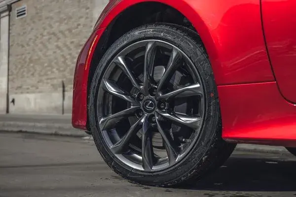 2022 Lexus RC wheel