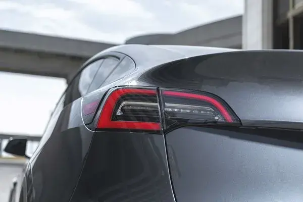 2022 Tesla Model Y tail lights