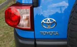 مصابيح تويوتا اف جي كروزر 2022