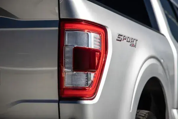 2022 Ford F-150 lamps