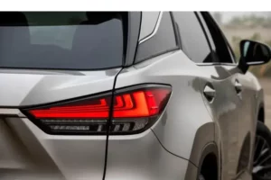 مصابيح لكزس RX هايبرد 2022 الخلفية