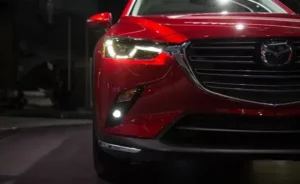 مصابيح مازدا CX-3 2022 الأمامية
