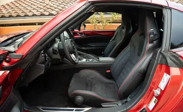 2022 Mazda MX-5 Miata Seating