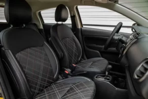 مقاعد ميتسوبيشي سبيس ستار 2022