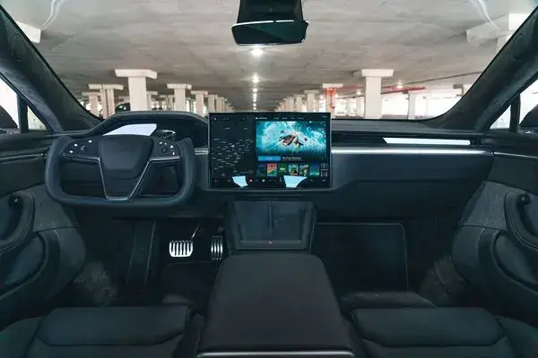 2022 Tesla Model S cabin