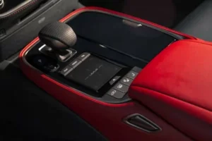 ناقل حركة لكزس LS 2022