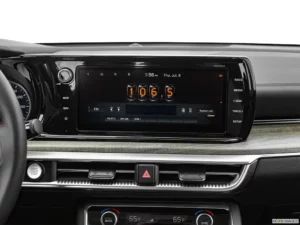 شاشة كيا أوبتيما 2022