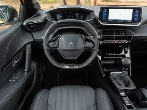 عجلة قيادة بيجو 208 2022