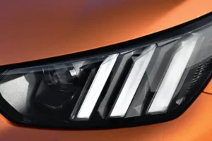 مصابيح بيجو 2008 2022 الأمامية