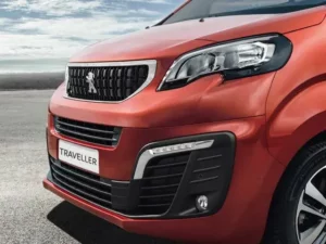 مصابيح بيجو ترافلر 2022