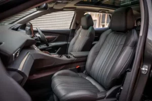 مقاعد بيجو 3008 2022 الأمامية