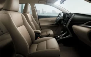 مقاعد تويوتا ياريس 2022 الصف الأول