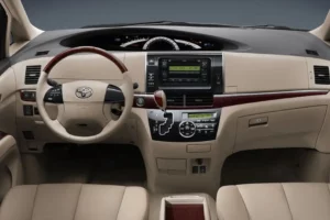 مقصورة تويوتا بريفيا 2022