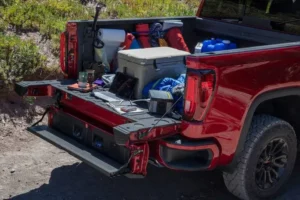 مقاعد جي إم سي سييرا 2022