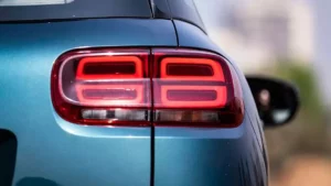 مصابيح ستروين C5 اير كروس 2022 الخلفية