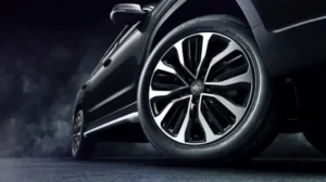 عجلة إم جي RX8 2022