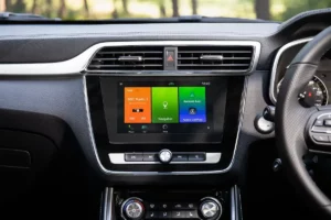 شاشة إم جي ZS الكهربائية 2022