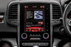 شاشة رينو كوليوس 2022