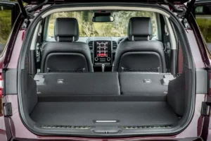 صندوق تحميل رينو كوليوس 2022