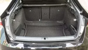 صندوق تحميل سكودا أوكتافيا 2022