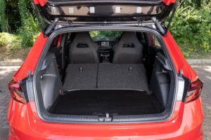 صندوق تحميل سكودا فابيا 2022