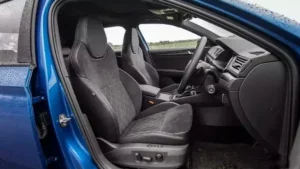 مقاعد سكودا سوبيرب 2022 الأمامية