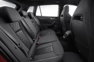 مقاعد سكودا كاميك 2022 الخلفية