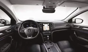 مقصورة رينو ميجان 2022