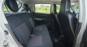 مقاعد سوزوكي S بريسو 2022 الخلفية