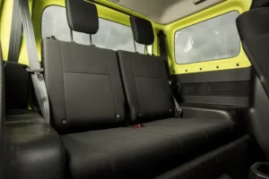 مقاعد سوزوكي جيمني 2022 الخلفية