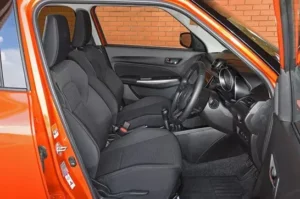 مقاعد سوزوكي سويفت 2022 الأمامية