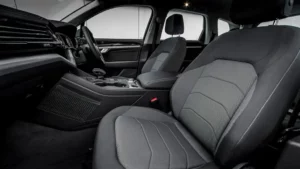 مقاعد فولكس فاجن طوارق 2022 الأمامية