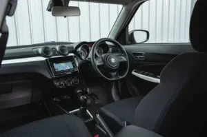 مقصورة سوزوكي سويفت 2022