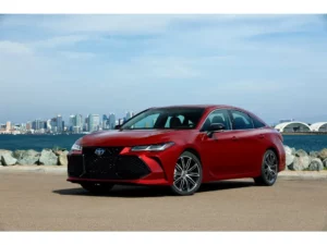 تويوتا أفالون 2023