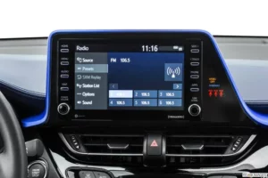 شاشة تويوتا C-HR 2023