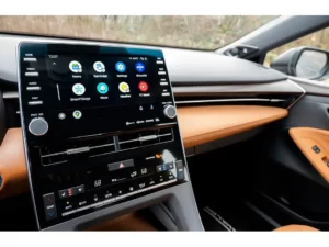 شاشة تويوتا أفالون 2023