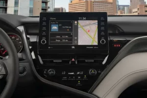 شاشة تويوتا كامري 2023