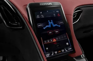 شاشة فيراري روما 2022