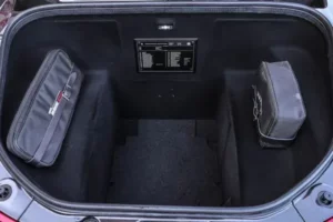 صندوق تحميل فيراري 296 GTB 2022