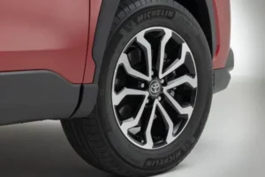 عجلة تويوتا كورولا كروس 2023