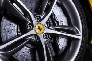 عجلة فيراري 296 GTB 2022