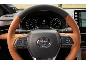 عجلة قيادة تويوتا أفالون 2023