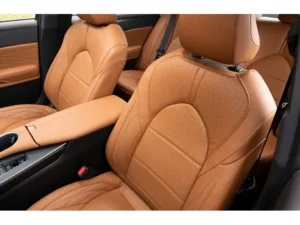 مقاعد تويوتا أفالون 2023