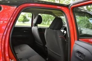 مقاعد تحميل تويوتا رايز 2023