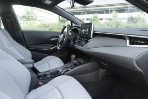 مقاعد تويوتا كورولا هايبرد 2023