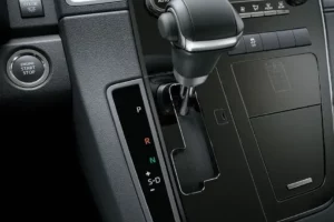 ناقل حركة تويوتا جرانفيا 2023