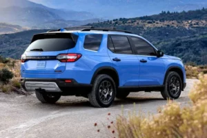 جانب هوندا بايلوت 2023